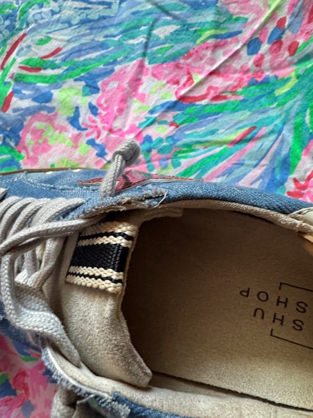 ShuShop Denim Sneakers with Red Star Accent - Picture 3 of 4